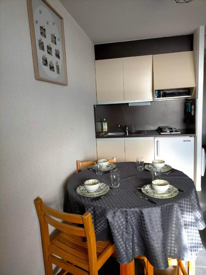 Appartement Situe En Plein Centre A Deux Pas Des Pistes. ベス・エ・サンタナステーズ エクステリア 写真